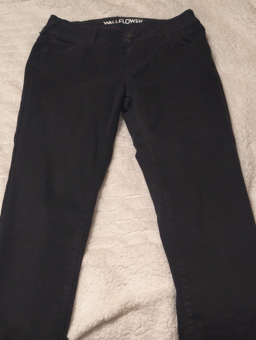 Wallflower Women's Black Skinny Jeans - Slim Fit